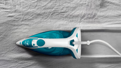 Tefal Easygliss Plus Steam Iron 2500W Durilium Airglide