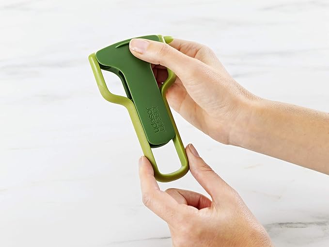 Joseph Joseph SafeStore Vegetable Peeler with Blade Guard