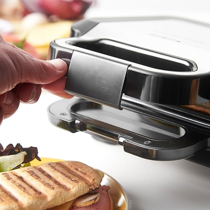 Russell Hobbs 3-in-1 Sandwich Waffle Panini Maker 750W