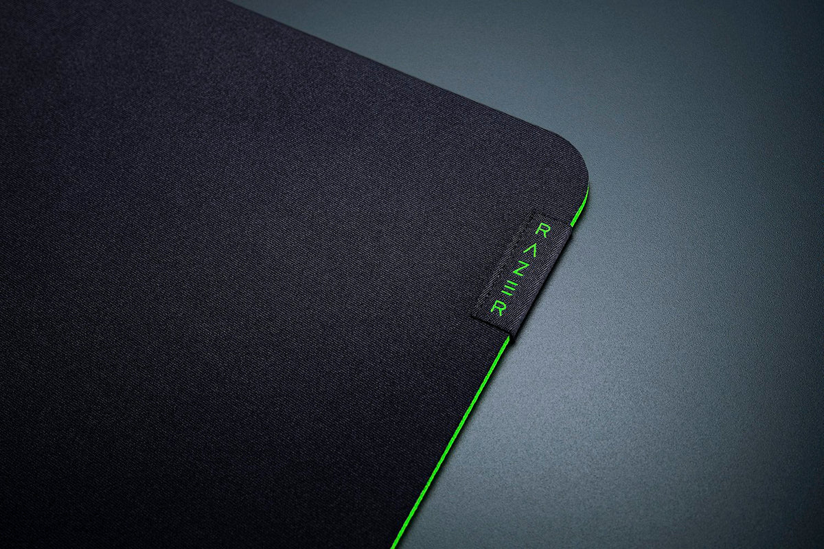 Razer Gigantus V2 Medium Gaming Mouse Mat