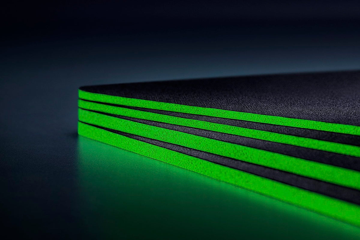 Razer Gigantus V2 Medium Gaming Mouse Mat