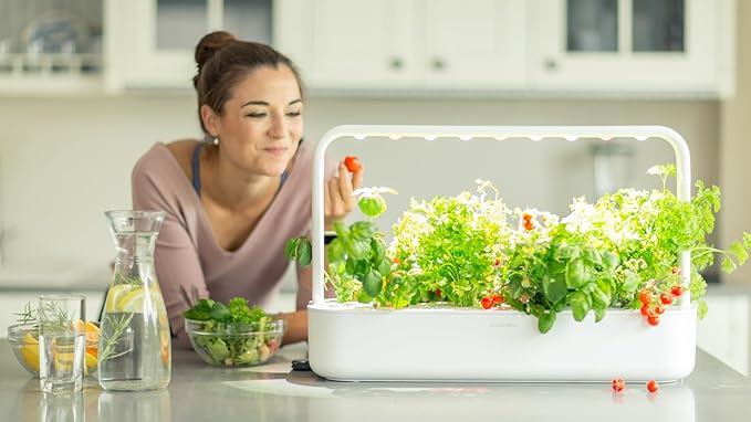 Click & Grow Smart Garden 9 White